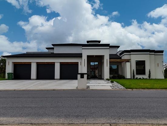 60 Jacklyn St, Rancho Viejo, TX 78575