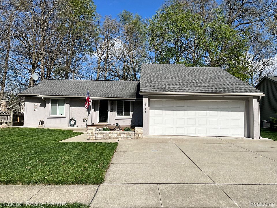 1st image of 1041 Fairway Trails Dr