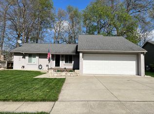 1041 Fairway Trails Dr, Brighton, MI