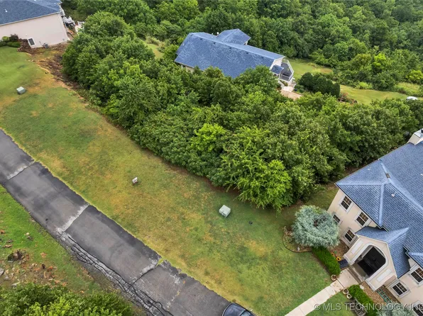 18 Santa Rosa Ln, Skiatook, OK 74070