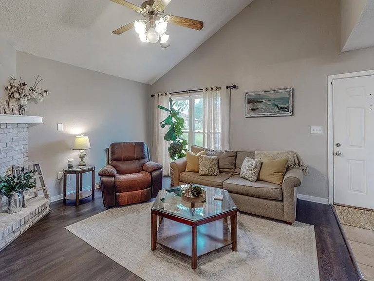 1054 Northview Dr — Photo 35