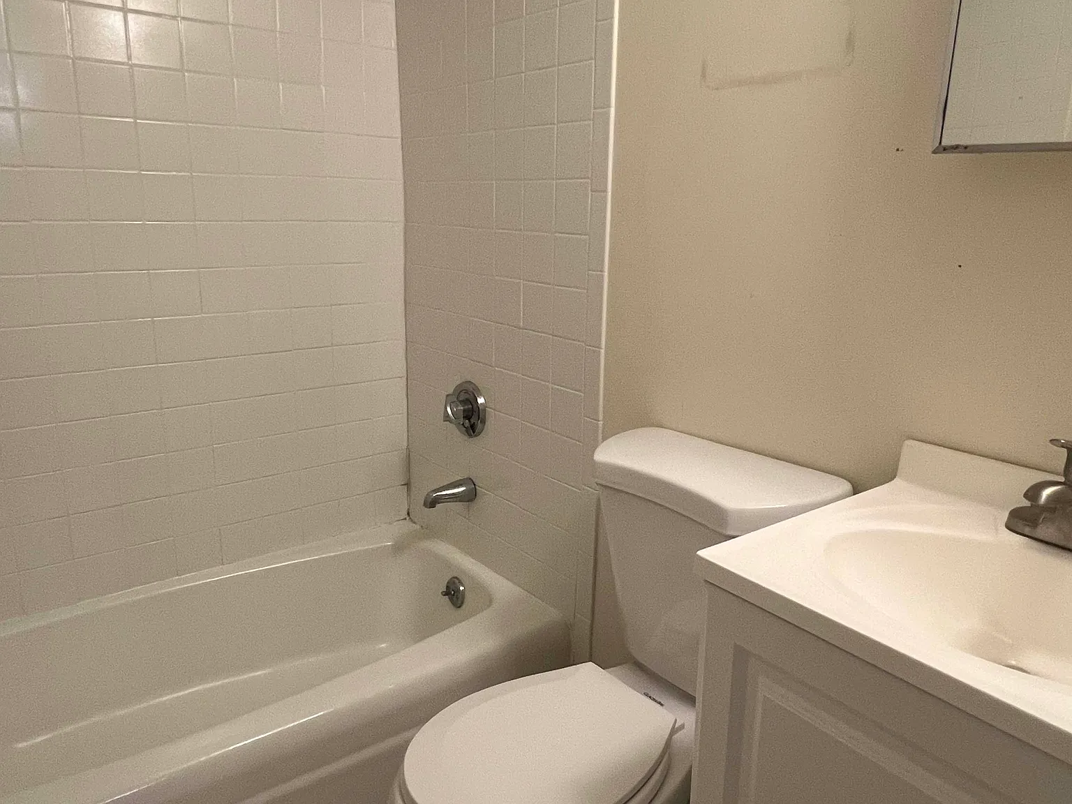 Studio, $1,750 — Photo 4