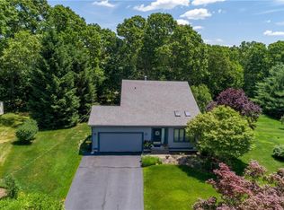 13 Summer Ct, Smithfield, RI 02917