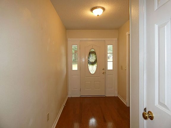 3rd image of 5787 Whiteoak Ln