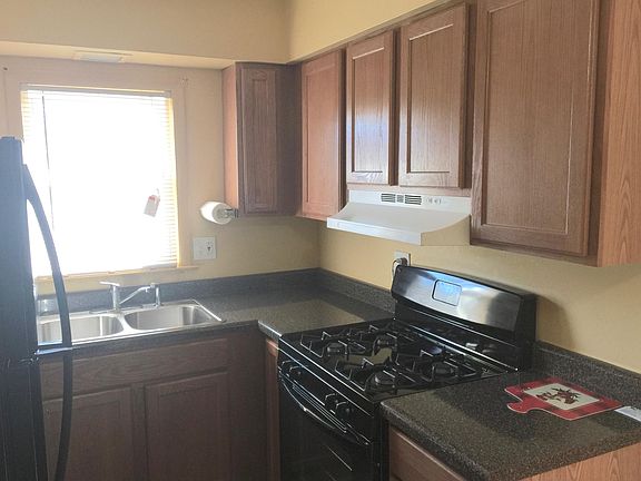 3rd image of 4622 Lawndale Ave APT 6