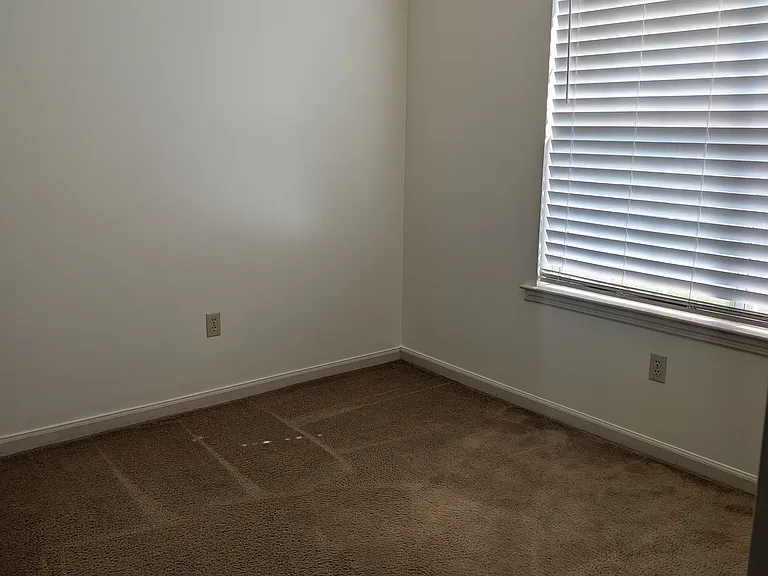 139 Haney Rd — Photo 7