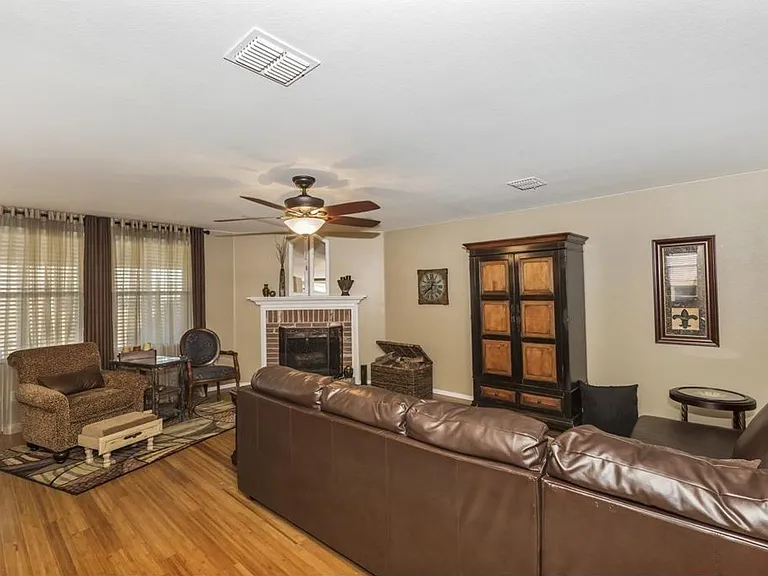 2912 Lake Terrace Dr — Photo 7