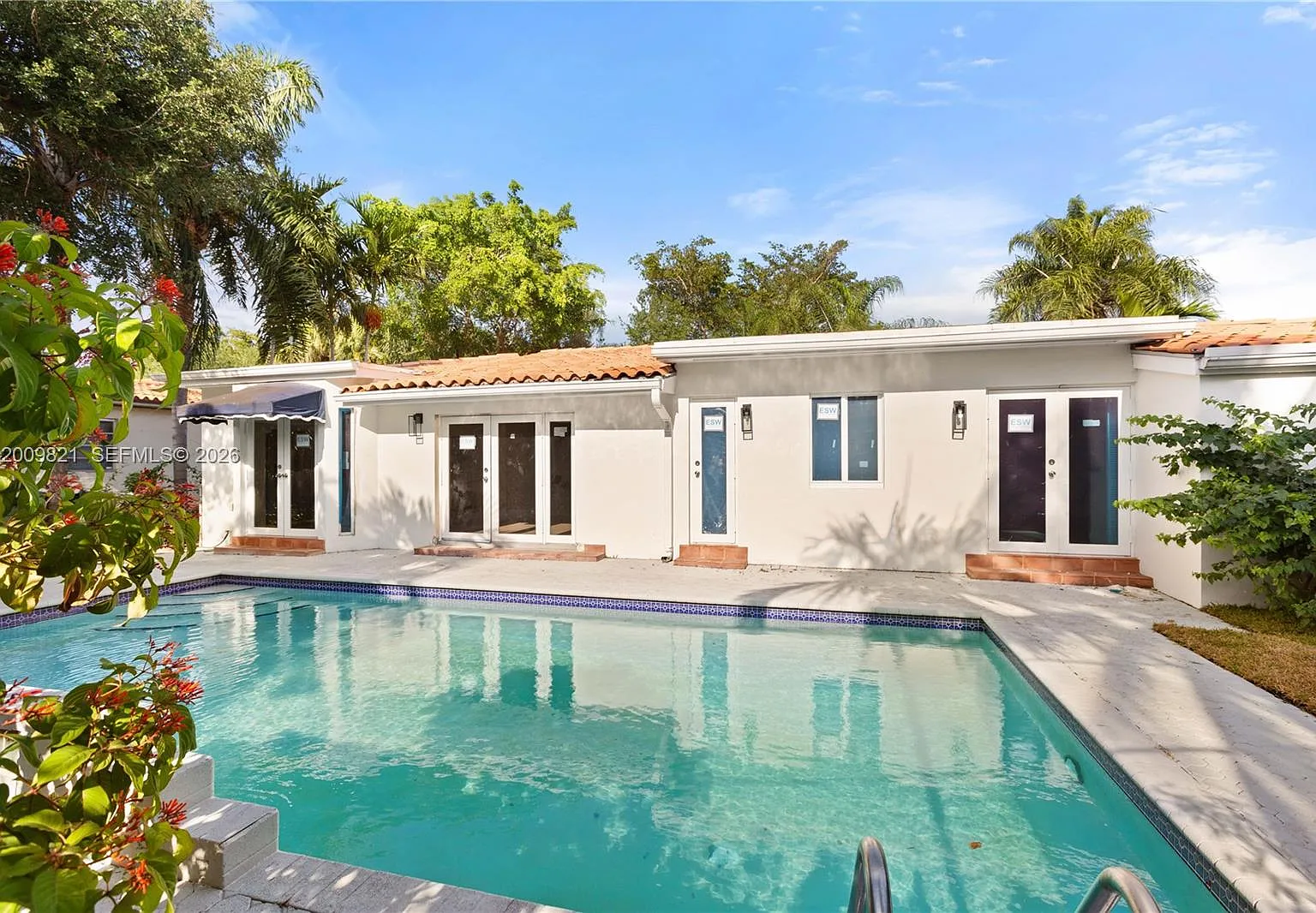 3 bed, 2.0 bath, 1748 sqft, $10,000 — Photo 1