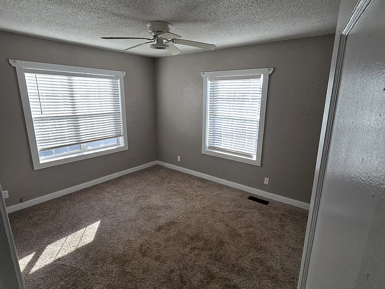 1523 N Barta Ave — Photo 8