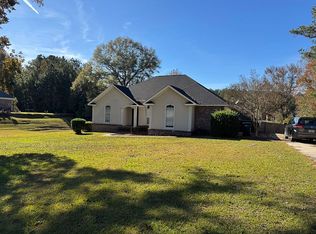 550 Heatherwood Dr, Wiggins, MS 39577