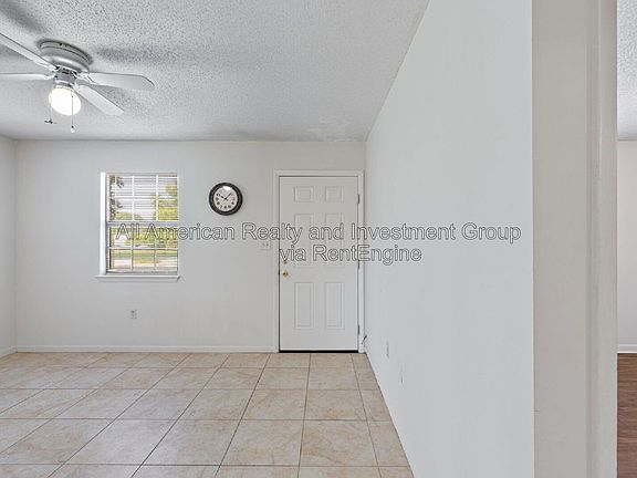 2nd image of 818 Lark St APT 4