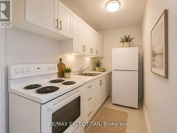 5th image of 5 Glamorgan Ave #301