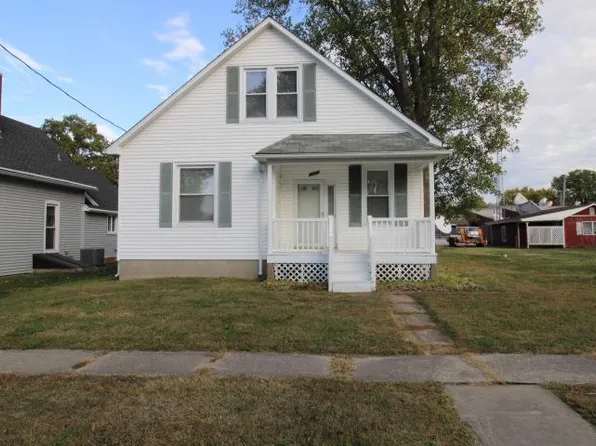506 Jacob St, Saint Jacob, IL 62281