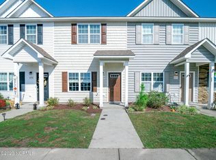 604 Ebb Tide Ln, Sneads Ferry, NC 28460