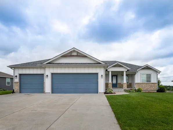 416 Ledgestone Ridge Ct, Manhattan, KS 66503