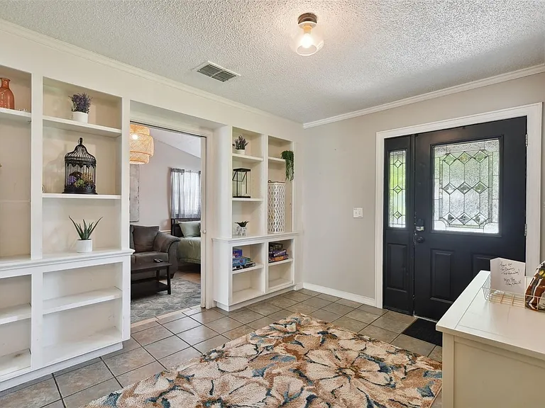 4818 Holiday Dr — Photo 16