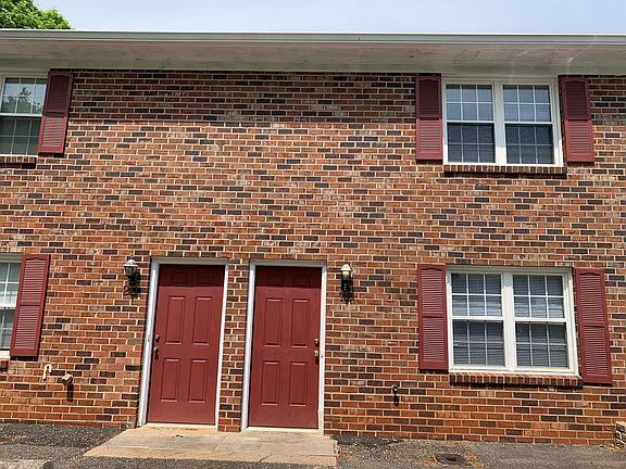 2nd image of 127 & 144 Country Village Ln #144-119