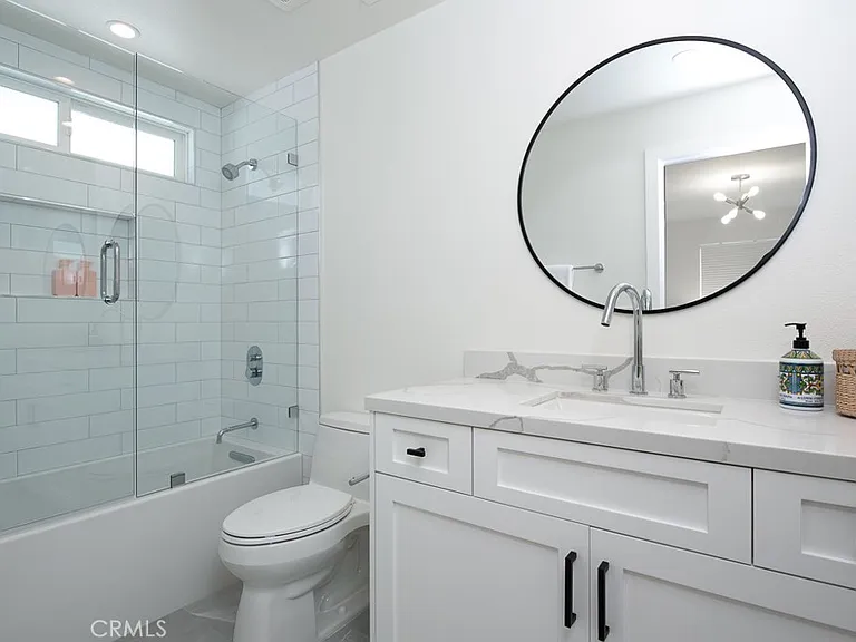 947 W Balboa Blvd — Photo 14