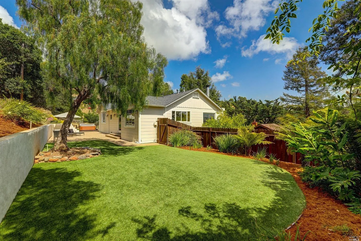 129 Alta Vista Ave photo 1