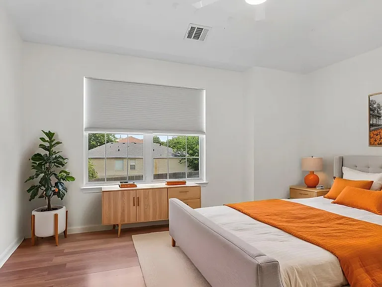 14621 Lantern Dr — Photo 26