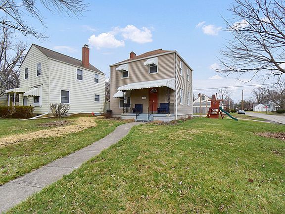 5th image of 2962 Dresden St