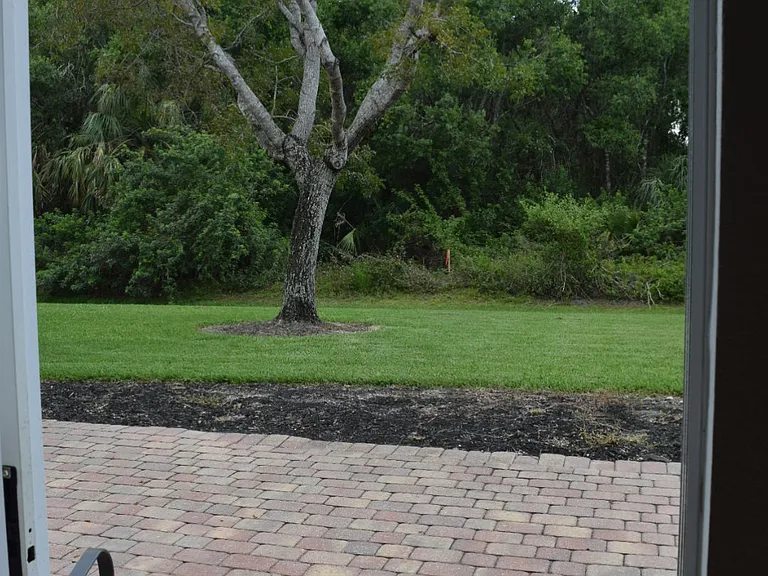 9923 Springlake Cir — Photo 26