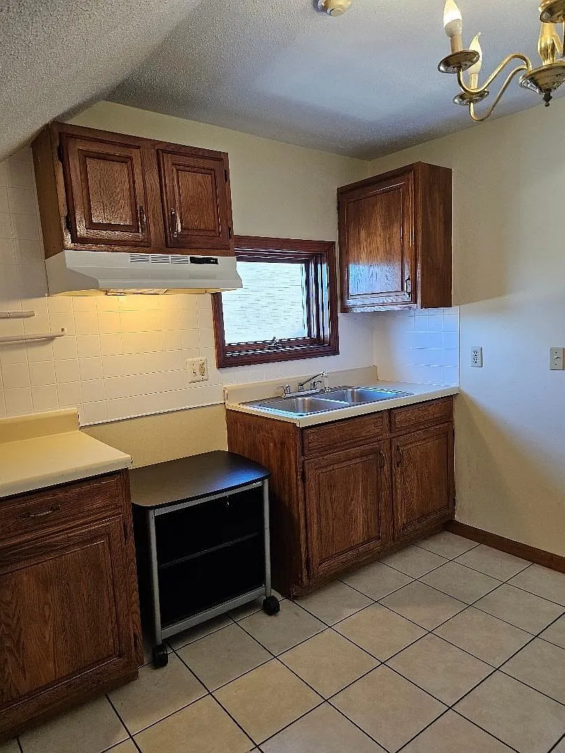 2 bed, 850 sqft, $1,500 — Photo 1