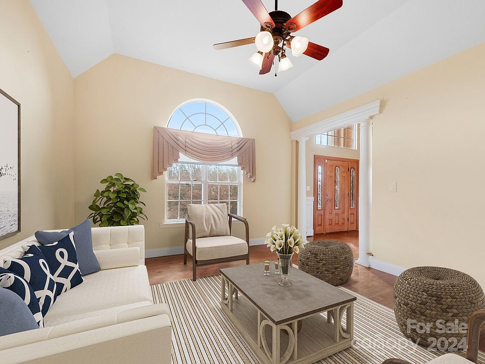 19 Mountain Shadows Dr, Leicester, NC 28748 | Zillow