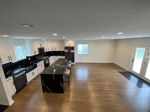2nd image of 70 Vantroba Dr