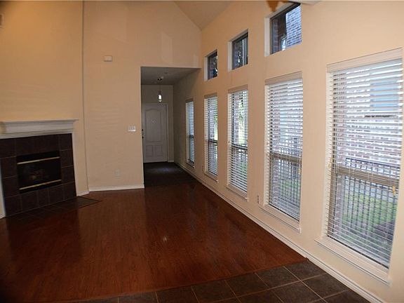 3rd image of 6753 Massa Ln