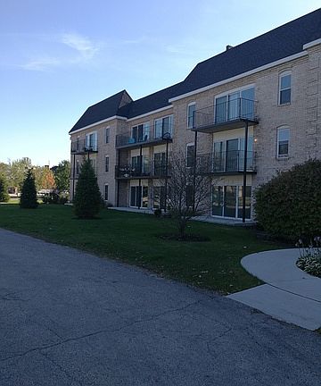 2nd image of 5201 Carriageway Dr APT 105