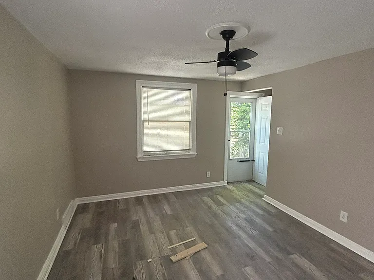 4312 Springdale Ave — Photo 3