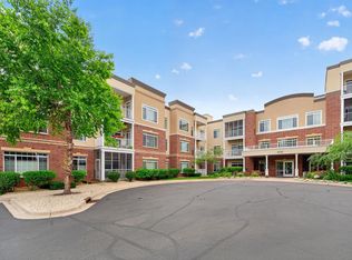 8200 W 33rd St APT 323, Minneapolis, MN 55426