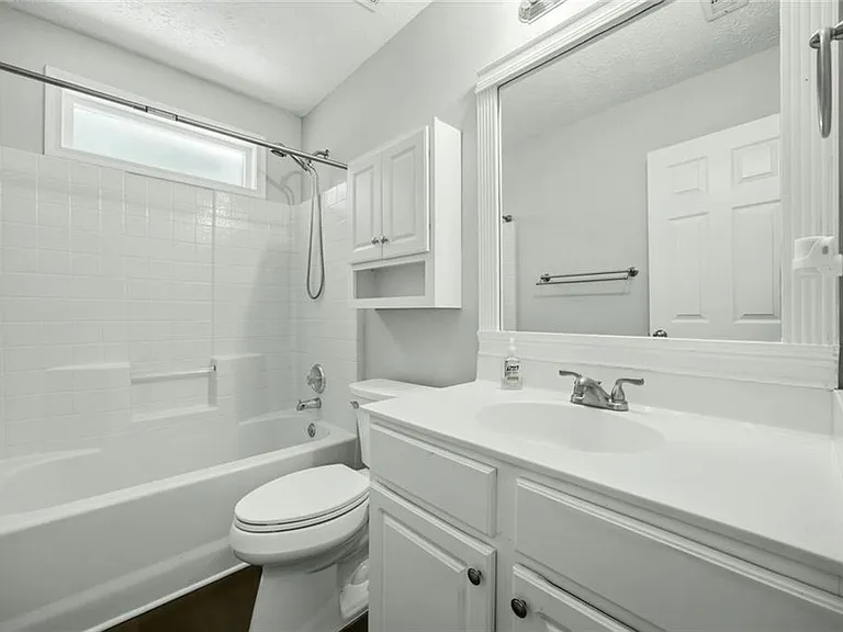 572 Staghorn Ln — Photo 16