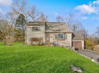 1404 Arch Dr, Mohegan Lake, NY 10547