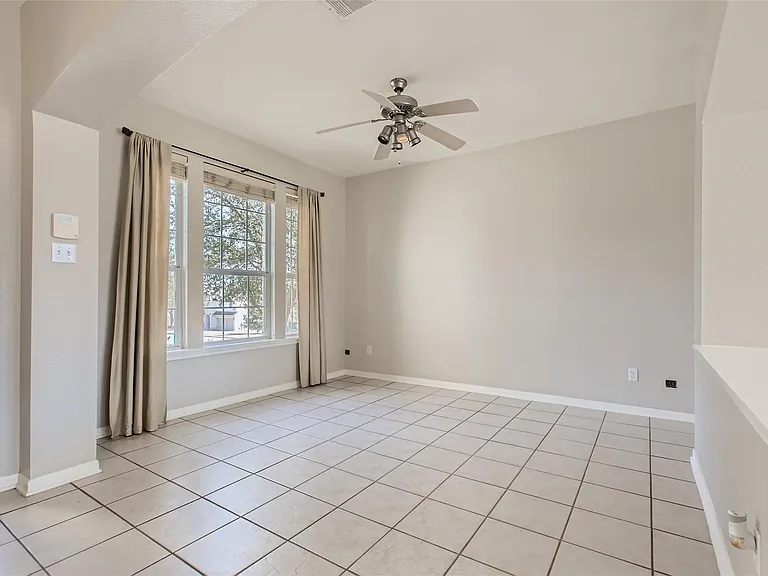 1001 Shadow Valley Cv — Photo 4