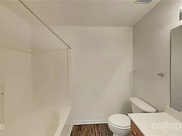 8027 Stoneham Ct — Photo 2