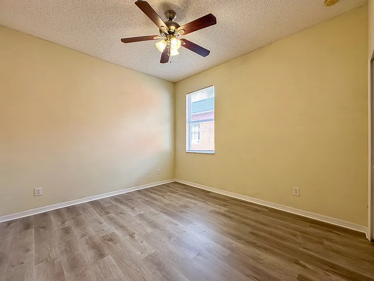 2776 Cabernet Cir — Photo 32