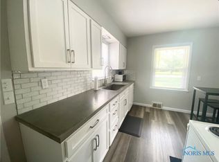 880 Burr Rd, Wauseon, OH 43567