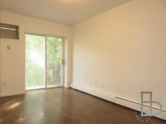 Rented by Miron Realty Group | media 22