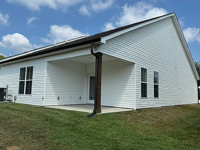 2 bed, 1424 sqft, $2,095 — Photo 4