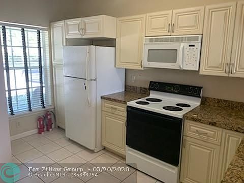 2nd image of 3164 SW 49th St #0