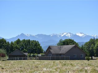 999 Cays Rd, Sequim, WA 98382