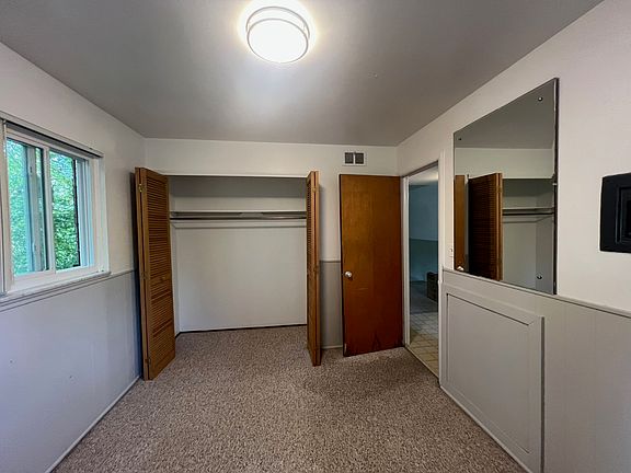 5th image of 711 E Kingsley St APT 5