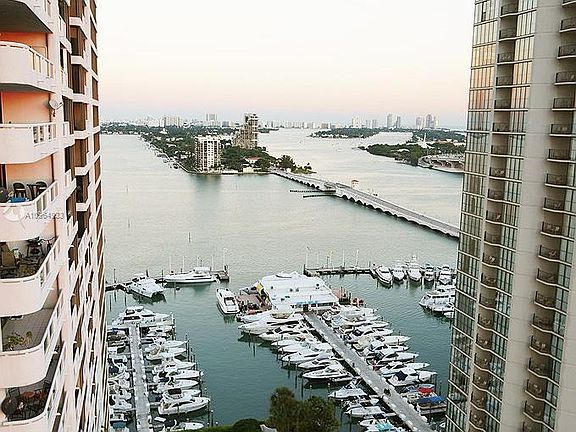 2nd image of 1717 N Bayshore Dr #A-2657