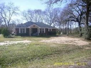 19718 W Lakeshore Dr, Magnolia, TX 77355