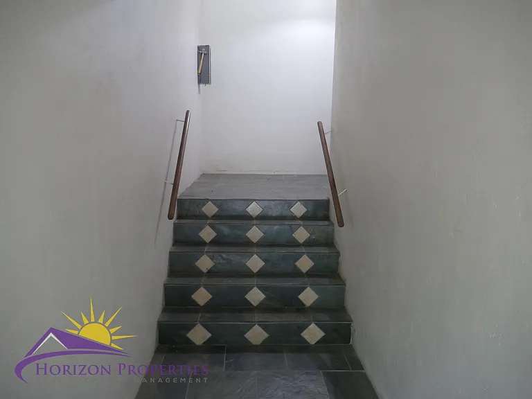 4908 Gastman Way — Photo 3