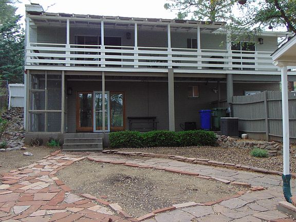 2nd image of 401 Canyon Springs Rd