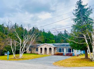 198 W Spruce St, Saint Ignace, MI 49781