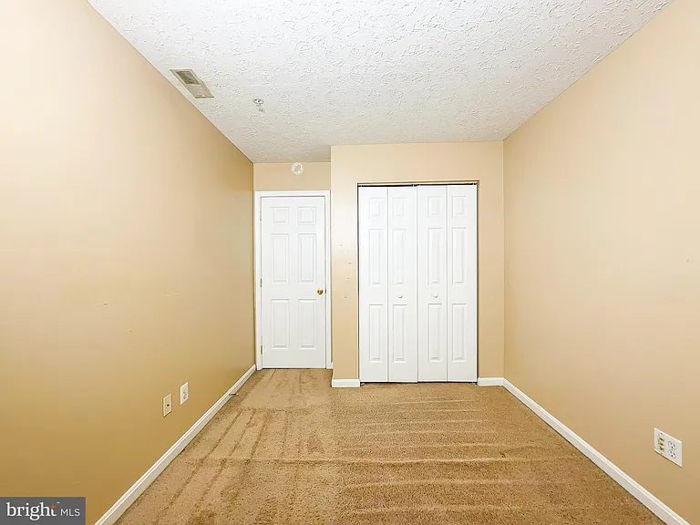 4826 Buxton Cir — Photo 24